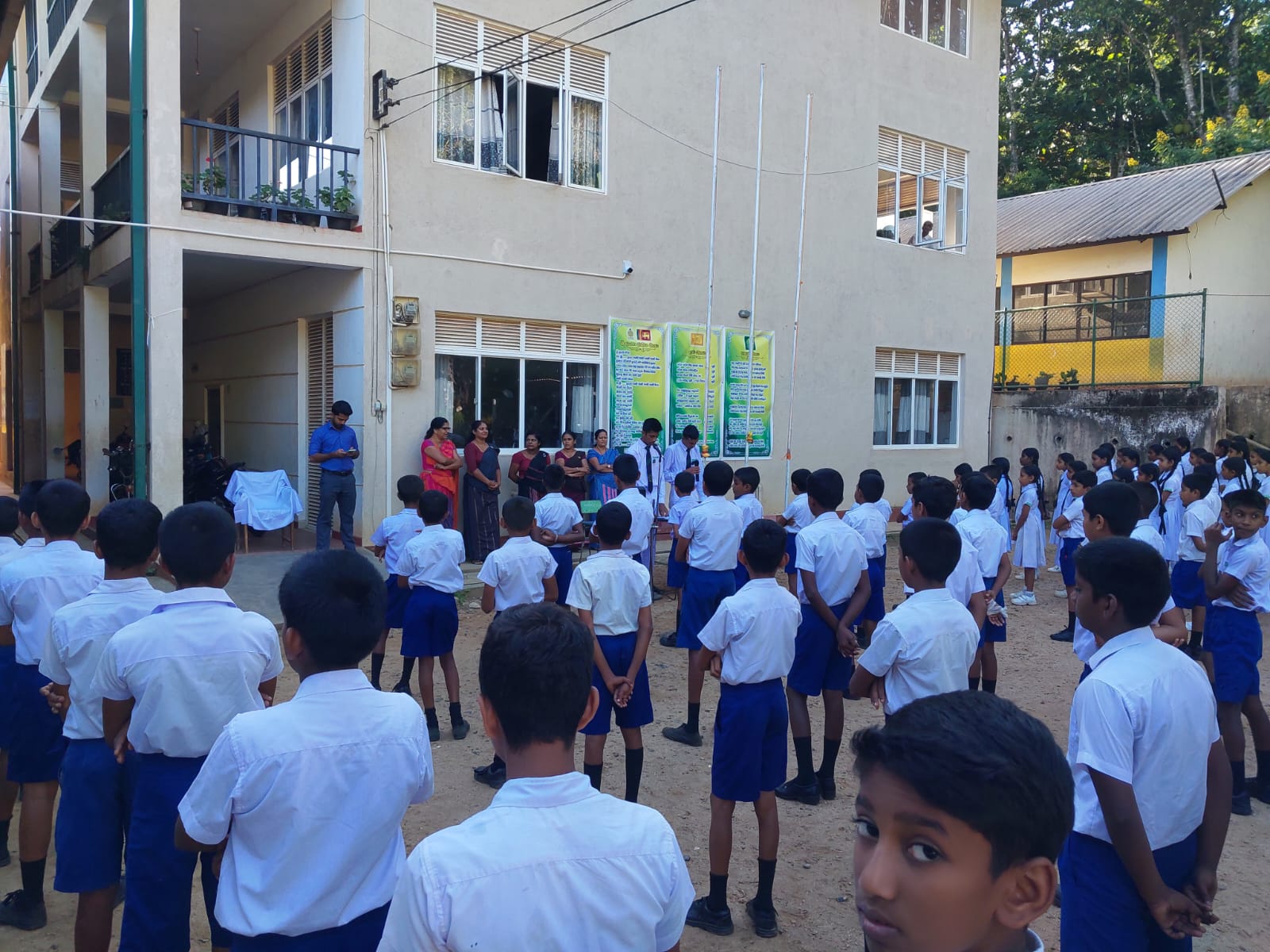 Cyber Safety Awareness through ‘Hithawathi Teens Hub’ – At Gamunu Maha Vidyalaya, Passara (2)