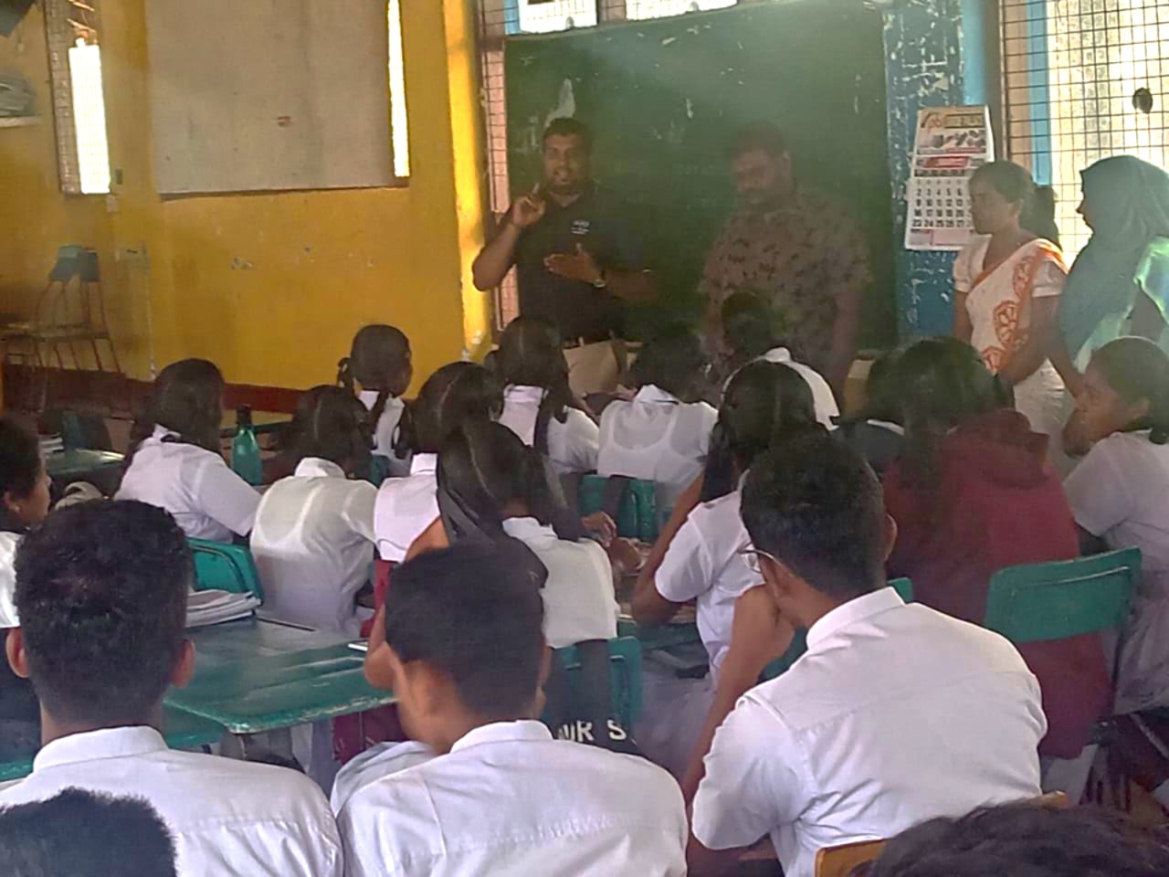 Cyber Safety Awareness through ‘Hithawathi Teens Hub’ – At Tamil Maha Vidyalaya, Passara - 11th Feb ( (4)