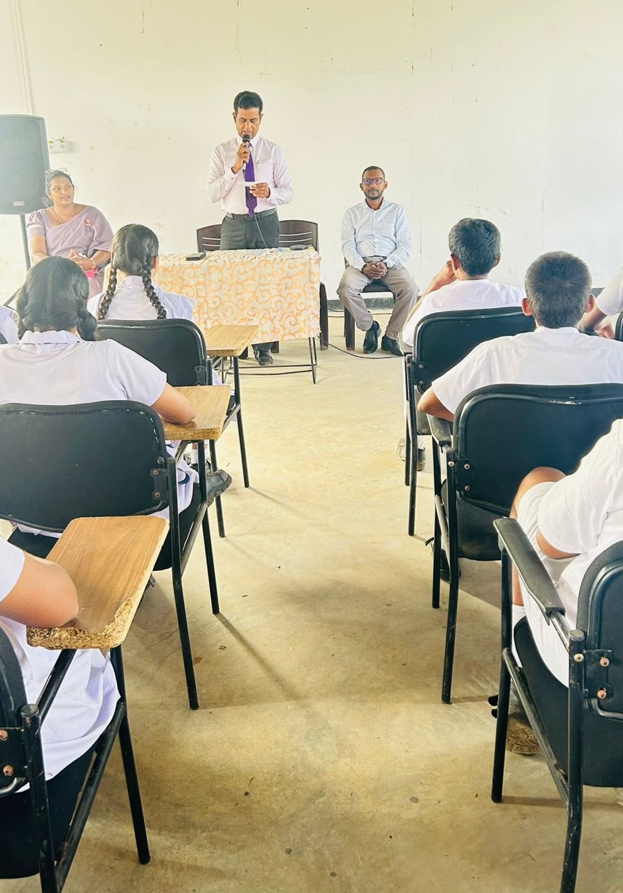 Cyber-Safety-awareness-for-students-At-Sri-Siddhartha-Maha-Vidyalaya-Wellampitiya-12th-Feb-2026-4-Copy